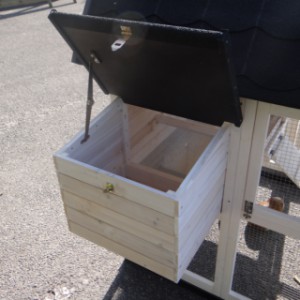 Rabbit hutch with nest box