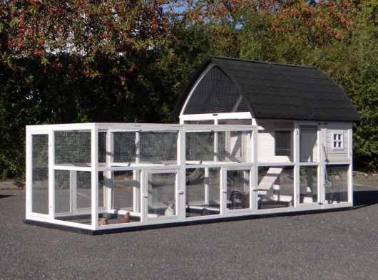 Chicken coop Kathedraal XL with added runs and foundations 397x174x181cm