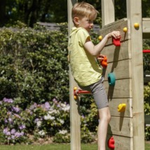 Playground equipment Crossfit is provided with a climbing wall