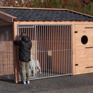 The dog kennel Max 2 is made of Douglaswood