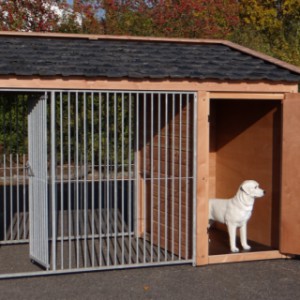 The dog kennel Max 3 is provided with 2 large doors