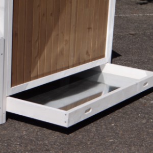 Chicken coop Pip with drawer