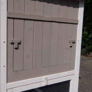 The guinea pig hutch Jason has a removable hatch on the side panel