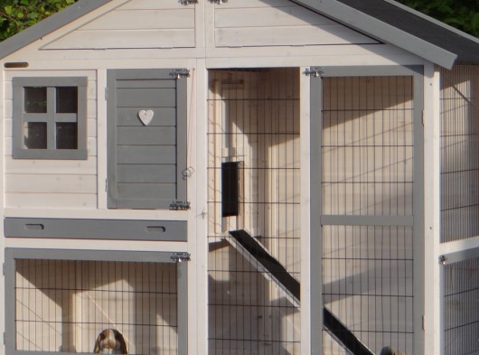 Plexiglass insulation kit · for rabbit hutch Holiday Medium