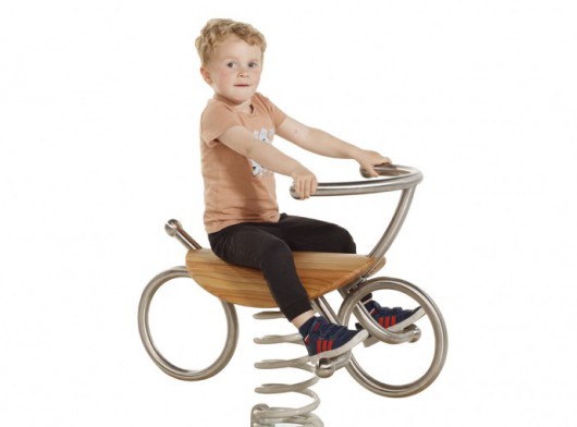 Stainless steel bike Spring rider with wooden details