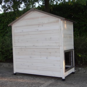 Have a look on the backside of rabbit hutch Excellent Medium