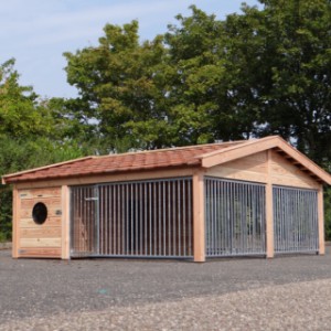 The kennel is suitable to keep 2 dogs apart from each other