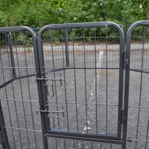 The rabbit enclosure Octa is provided with a door