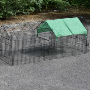 Wire cage Elynn for your rabbits, with sunshade
