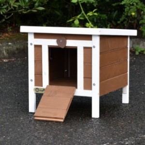 The cat house Petit can be used as sleeping compartment