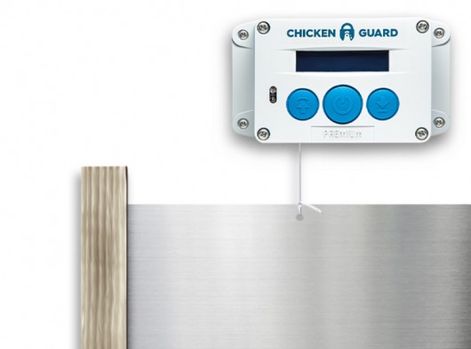 Automatic chicken coop opener Chickenguard Premium with sliding doors and oak rails