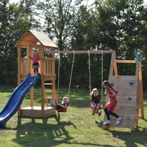 Play equipment Kiosk with slide and @Challenger • Blue Rabbit