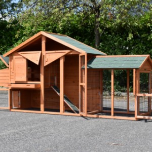 Chickencoop Holiday Medium with nest box and extra run | with many doors