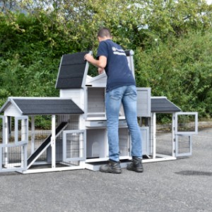 The rabbit hutch Double Small has large doors