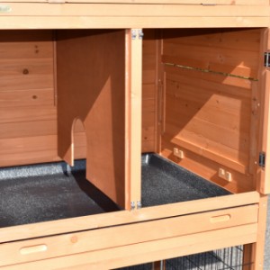 The rabbit hutch Prestige Large has a large sleeping compartment