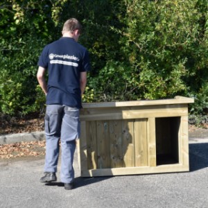 The dog house Block 2 is suitable for small till medium sized dogs