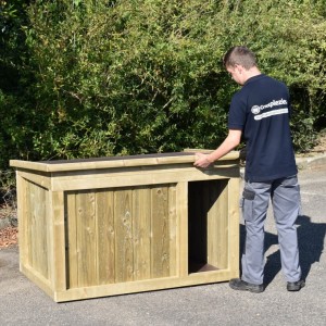 The dog house Block Large is suitable for medium till large sized dogs