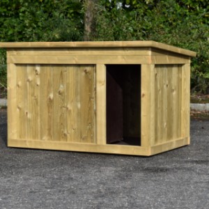 The dog house Block Large is a beautiful, insulated hutch, made of impregnated spruce wood