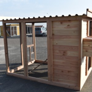 The wooden chickencoop Flex 3.2 is an addition for your garden