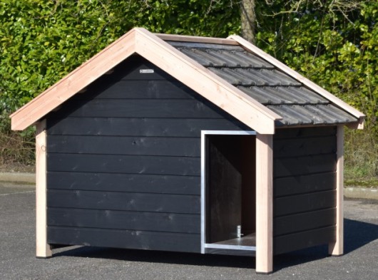 Dog house Turbo black/douglas insulated 219x154x164cm