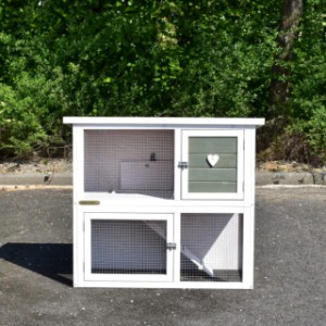The rabbit hutch Binky will be deliverd as construction kit
