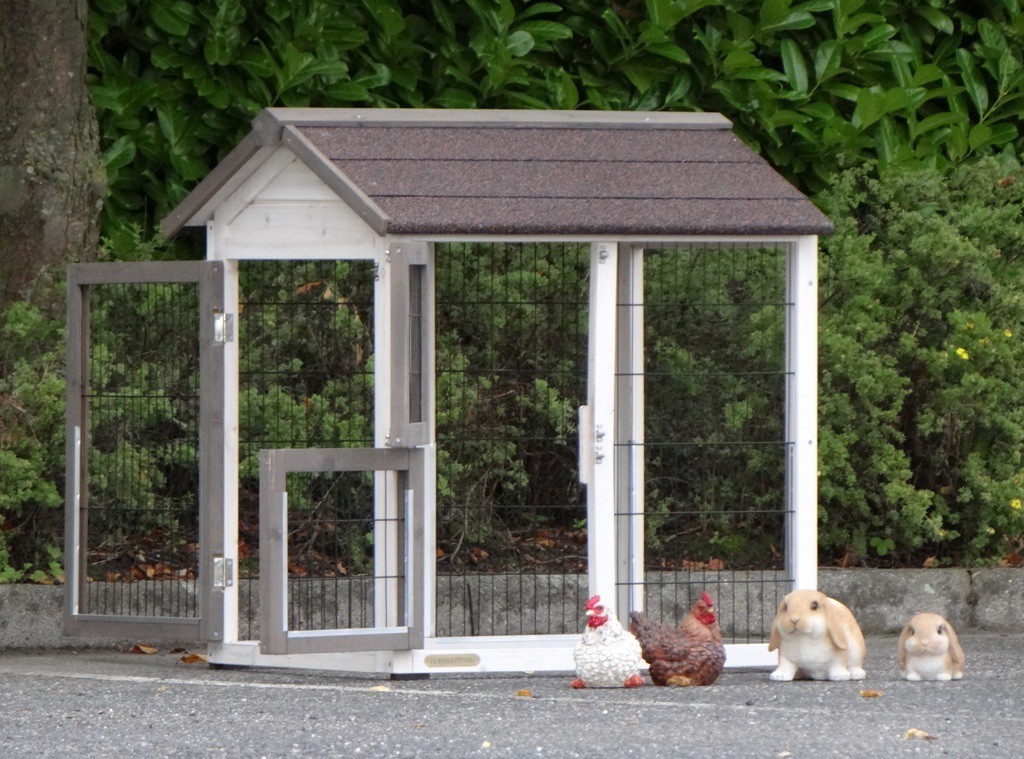 Rabbit house Regular Medium + 2 runs & insulation