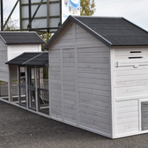 The combination rabbit hutches is provided with black roofing felt