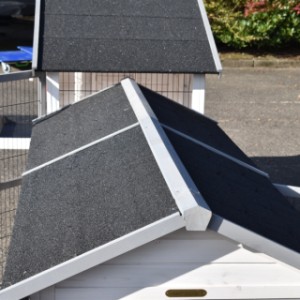 The whole combination is provided with black roofing felt