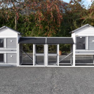 The large combination Prestige and Double Medium is suitable for 9 till 15 chickens