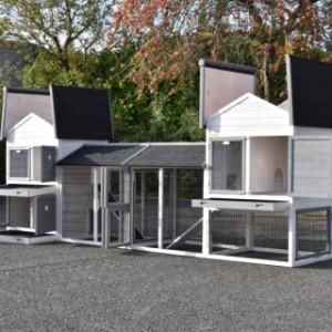 Chickencoop Double Prestige Medium has many openings