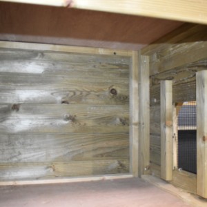 The chickencoop Rosa is provided with a large sleeping compartment