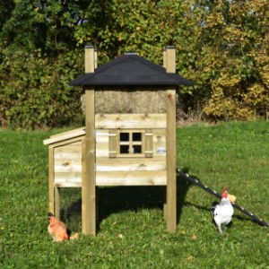 The chickencoop Rosa is provided with a laying nest