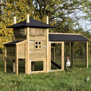 Chickencoop haystack Rosalynn with laying nest and covered run 305x114x180cm