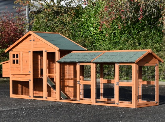 Chickencoop Holiday Medium with 2 runs and laying nest 400x88x151cm