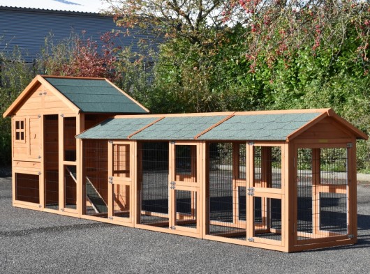 Chickencoop Holiday Medium with 3 runs 478x88x151cm