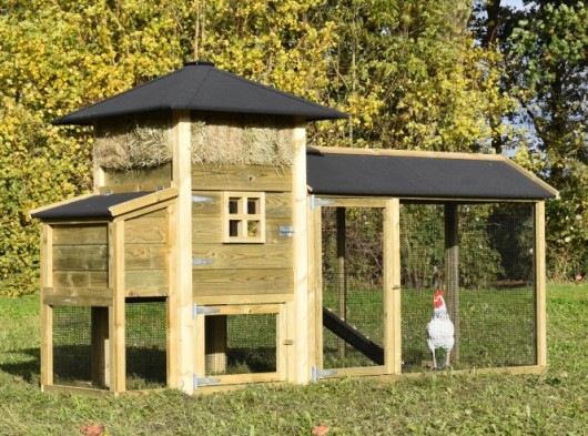 Chickencoop haystack Rosanne with laying nest and covered run 299x114x180cm