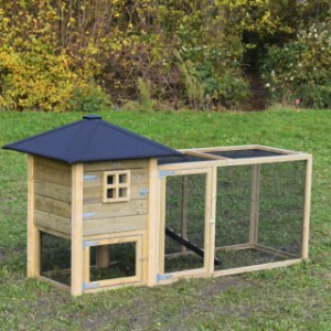 The chickencoop Rosy is an acquisition for your yard!