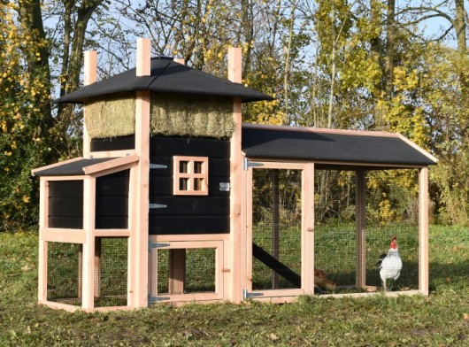Chickencoop haystack Rosalynn with laying nest and covered run 294x114x180cm