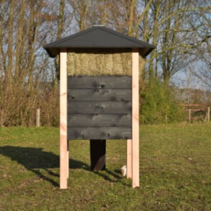 The rabbit hutch will as standard be delivered without hay