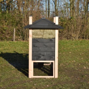 The rabbit hutch Rosa is made of Douglaswood and black impregnated wood