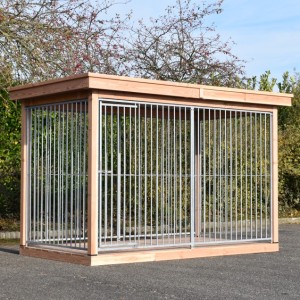 Dog kennel FLINQ with Douglaswooden frame, luxury roof and floor Atlas 353x190x209cm