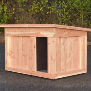 Dog house Block has an opening with the dimensions 27x51cm