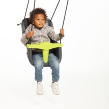 The baby seat offers a lot of swinging fun