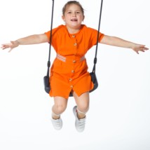 The antracite swing seat is provided with black BR-rope