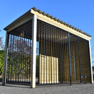 The kennel is provided with a wooden frame