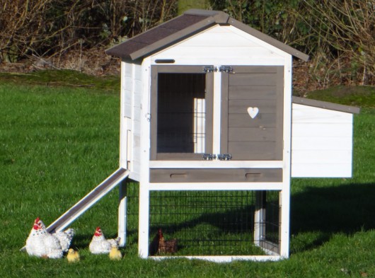 Chickencoop Prestige Small White with laying nest 114x72x122cm