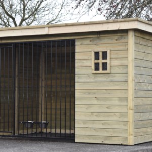 In the front panel of the Modul FORZ dog kennel there is a nice cross-shaped window