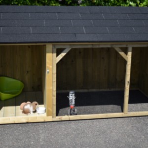 The rabbit hutch Belle 1 is provided with a large sleeping compartment