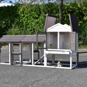 The rabbit hutch Prestige Small has many possibilities to extend