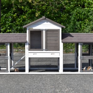 The rabbit hutch Prestige Small is an acquisition for your yard